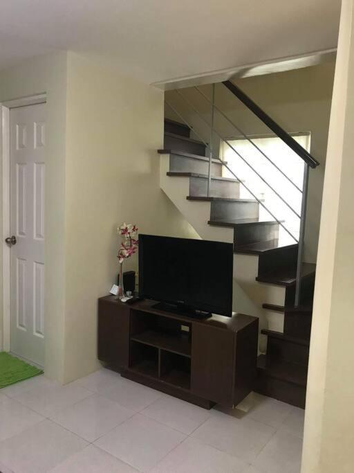 3 Bedrooms 3 Baths Victorian Style Townhouse Fully Furnished Batangas Exterior photo