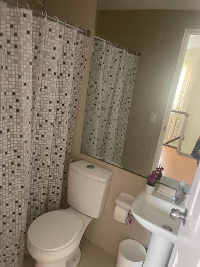 3 Bedrooms 3 Baths Victorian Style Townhouse Fully Furnished Batangas Exterior photo